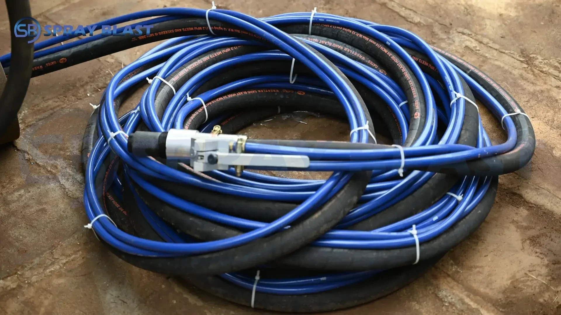 300 kg portable sand blasting machine component image-4